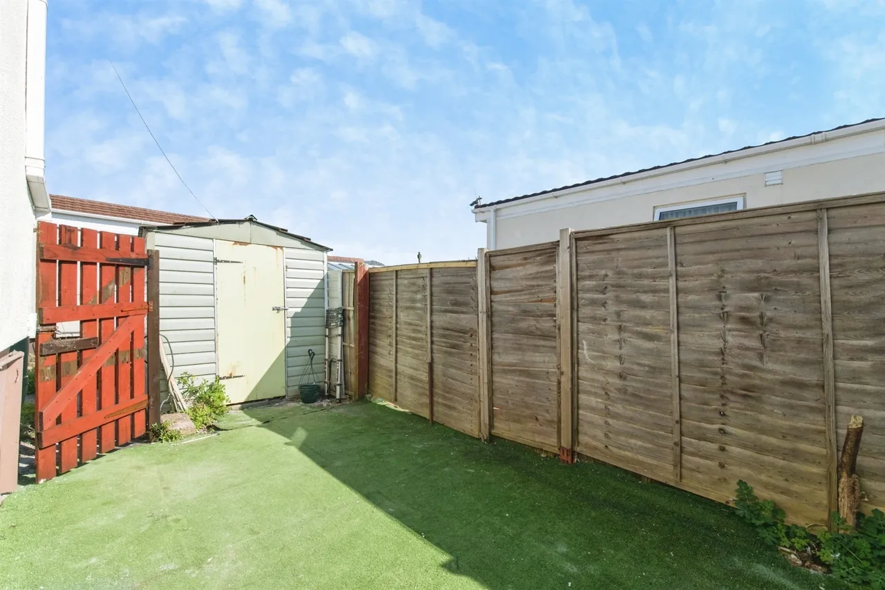 Rydon Lane, Exeter, EX2, photo 12