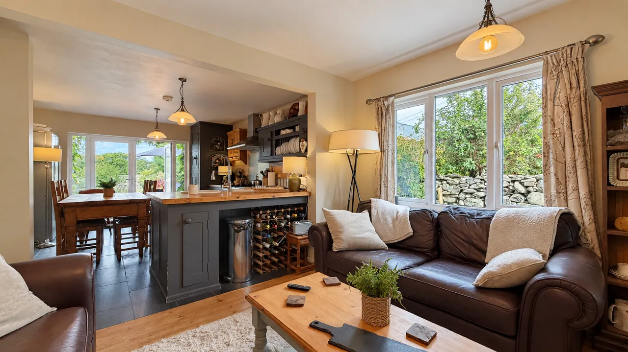 Afonig Loyw Ffordd Glan Mor, Talybont, LL43, photo 9