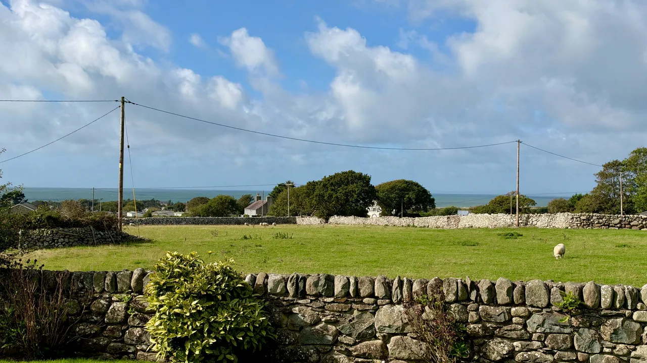 Afonig Loyw Ffordd Glan Mor, Talybont, LL43, photo 7