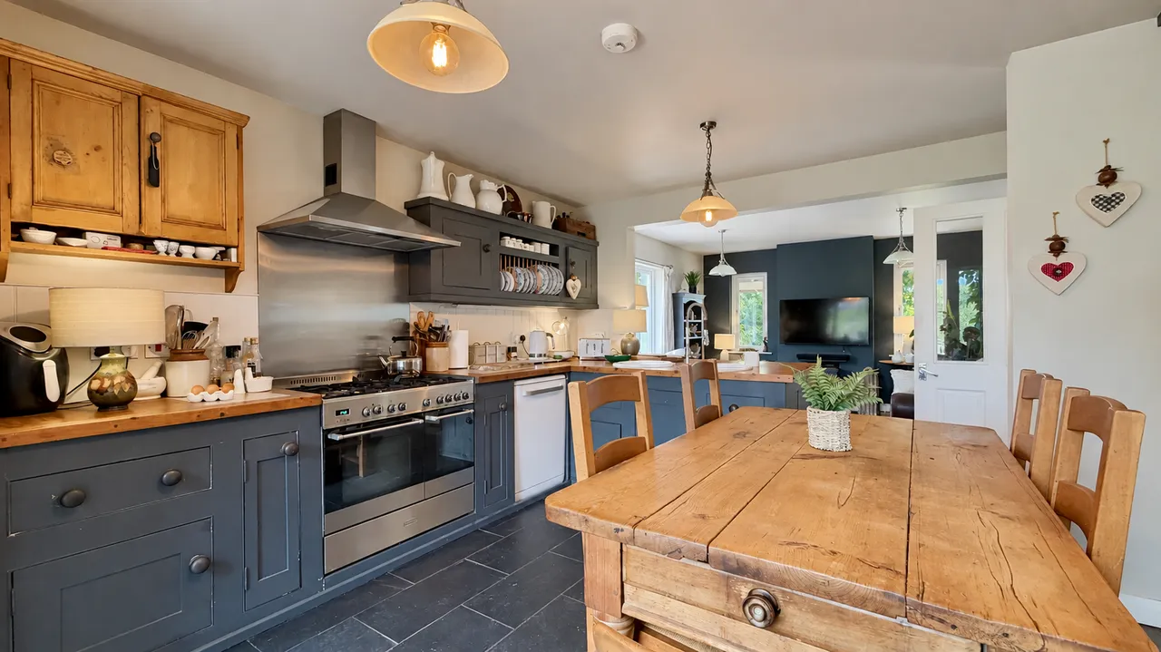 Afonig Loyw Ffordd Glan Mor, Talybont, LL43, photo 6
