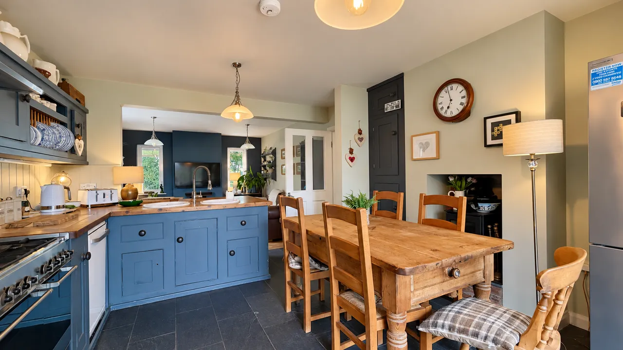 Afonig Loyw Ffordd Glan Mor, Talybont, LL43, photo 4