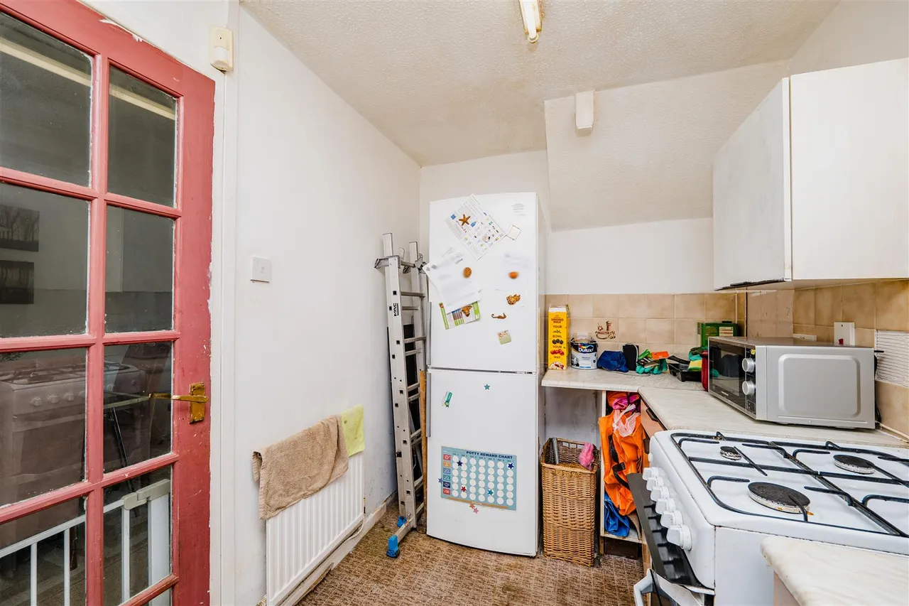Columbus Close, Barry, CF62 9HA, photo 7
