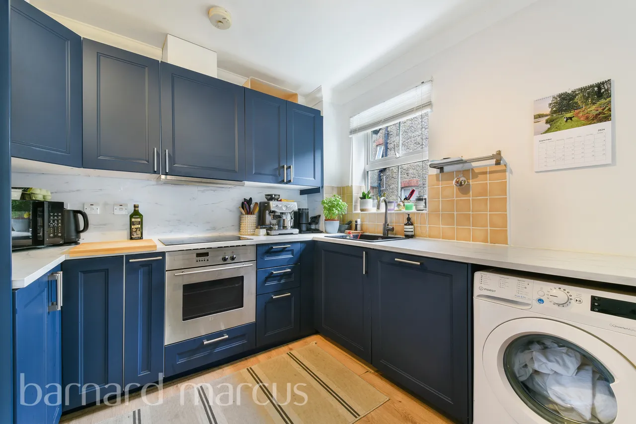 St Helens Road, Norbury, SW16, photo 2