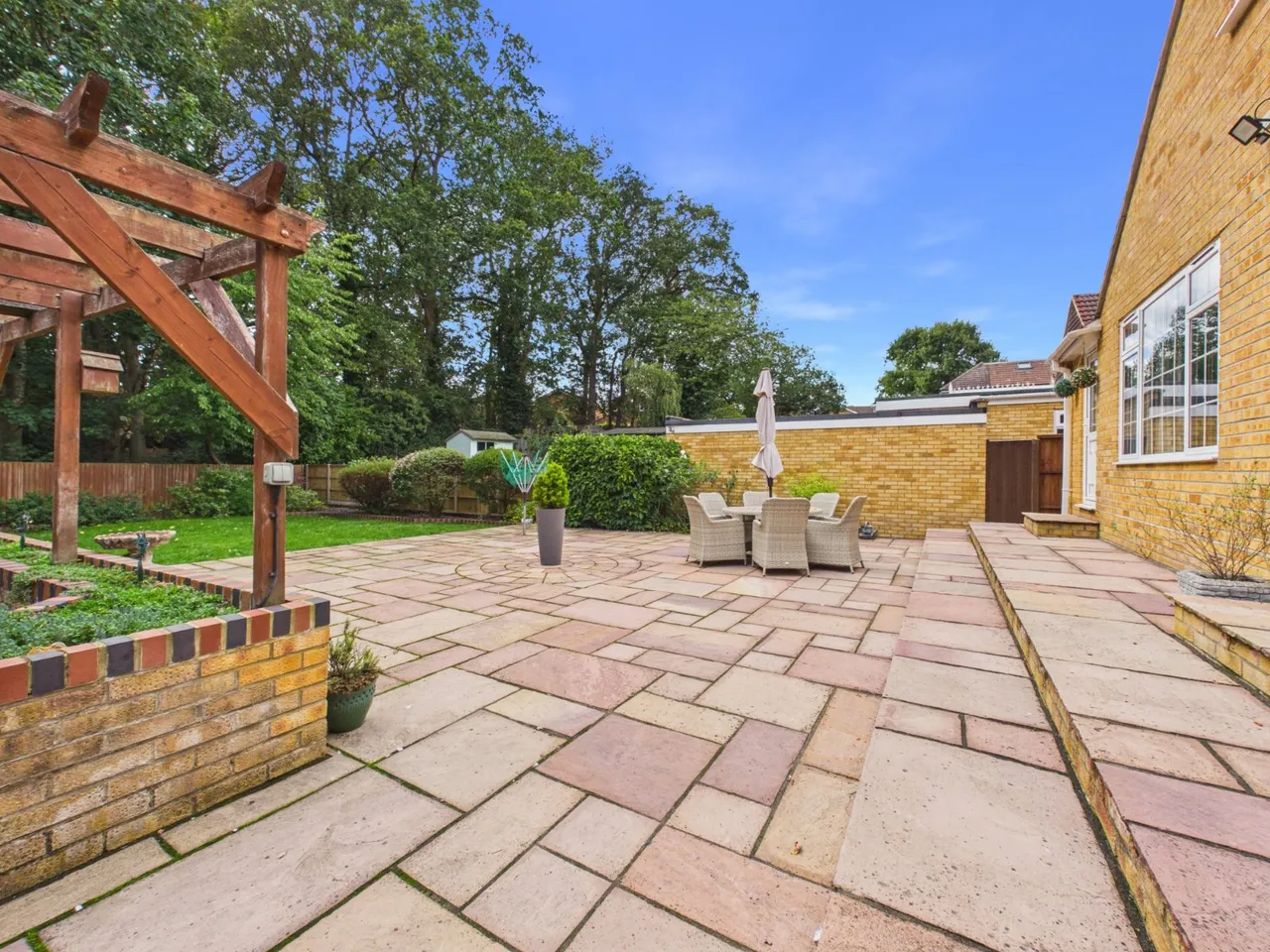 Philip Drive, Flackwell Heath, HP10, photo 39