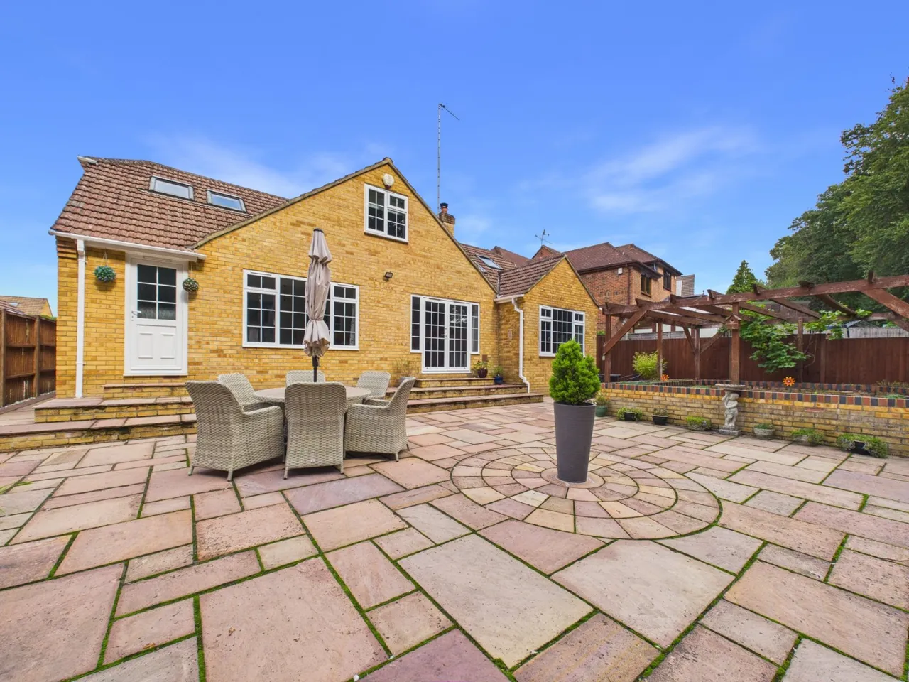Philip Drive, Flackwell Heath, HP10, photo 33