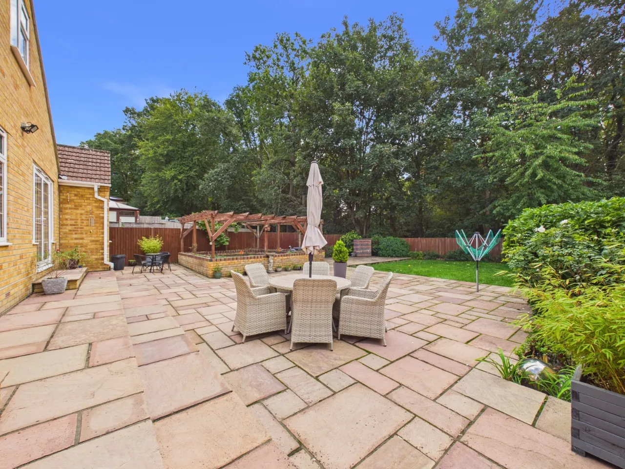 Philip Drive, Flackwell Heath, HP10, photo 32