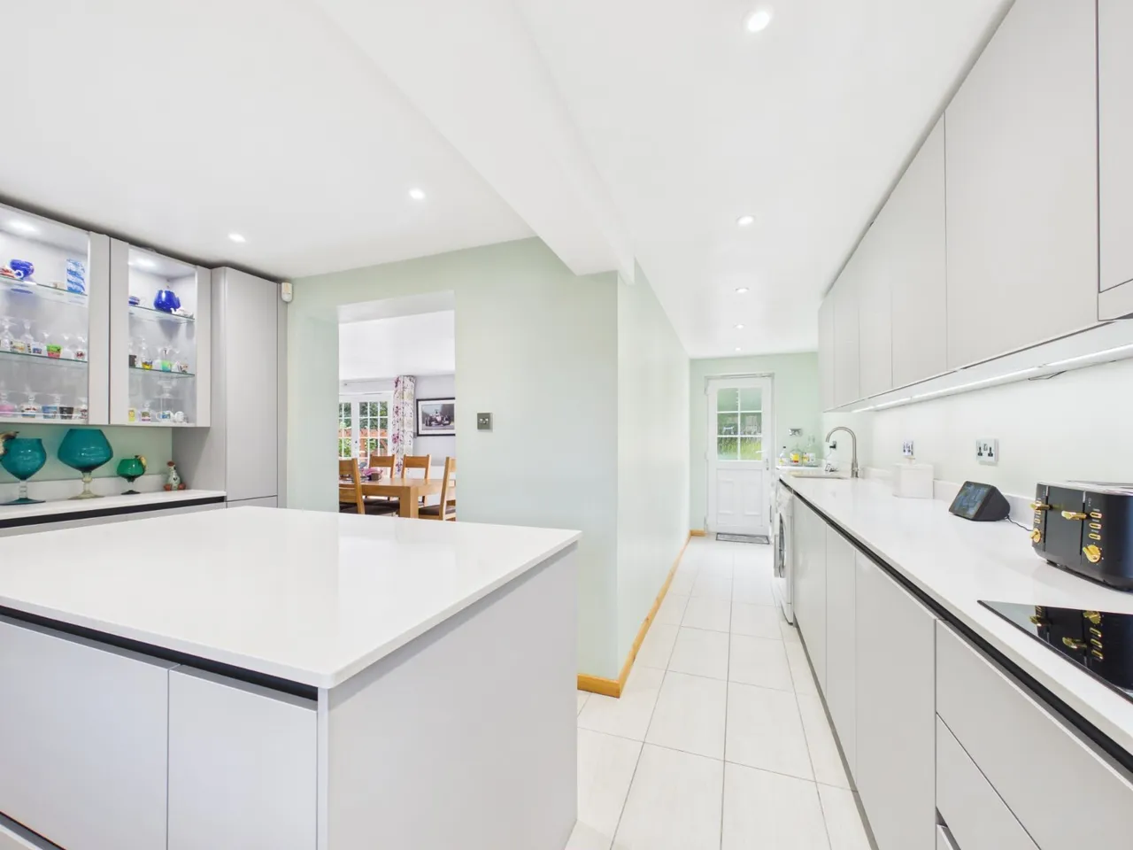 Philip Drive, Flackwell Heath, HP10, photo 6