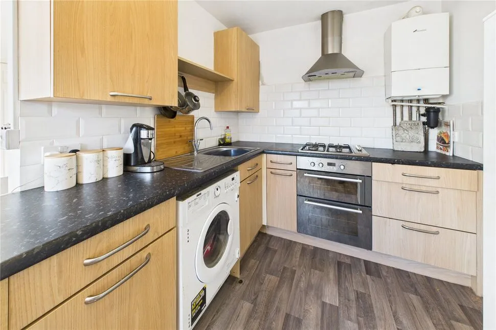 Stanley Court, Midsomer Norton, Somerset, BA3, photo 3