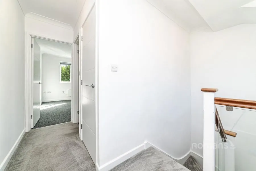 Anstey Place, Burghfield Common, RG7, photo 13