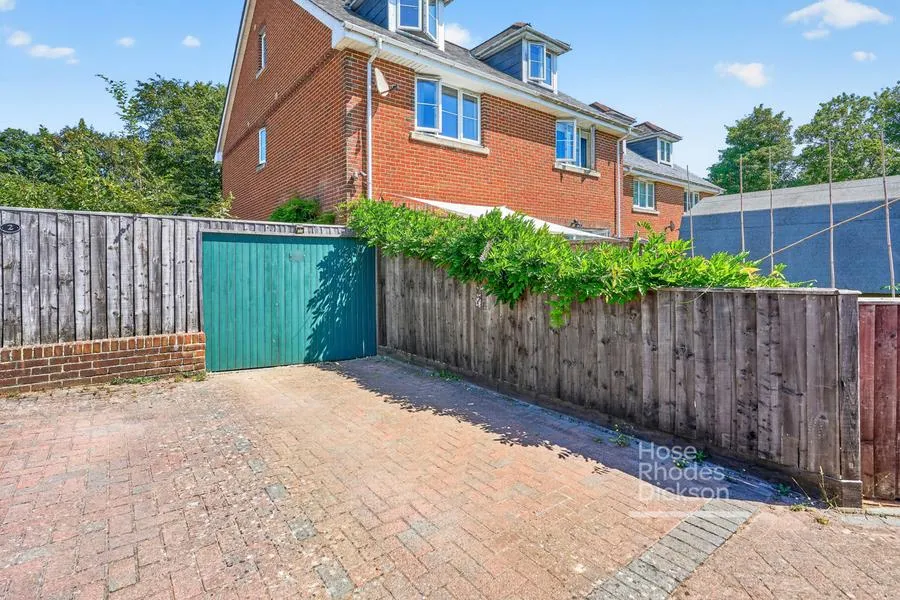 Binstead Road, Ryde, PO33, photo 16