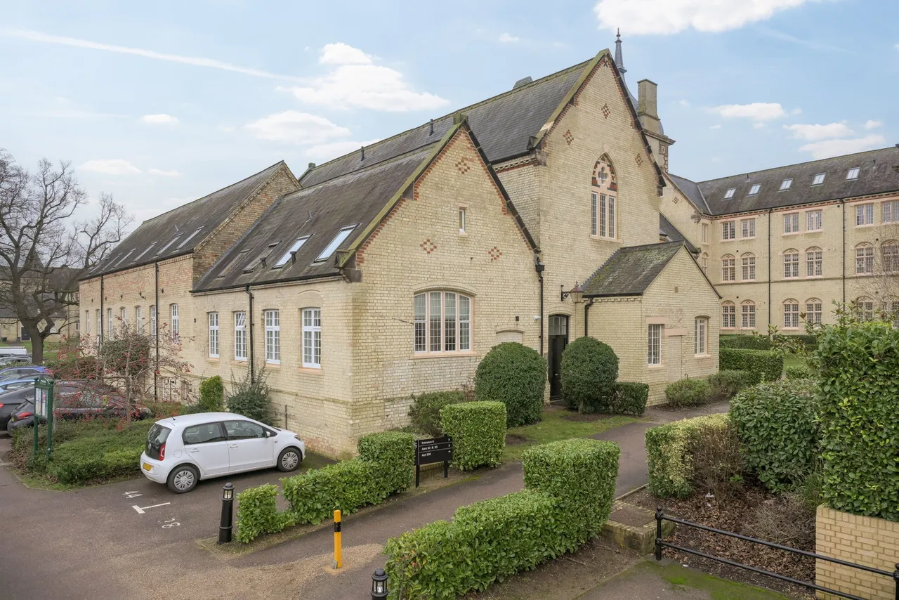 2 bed flat for sale, Kingsley Avenue, Fairfield, SG5