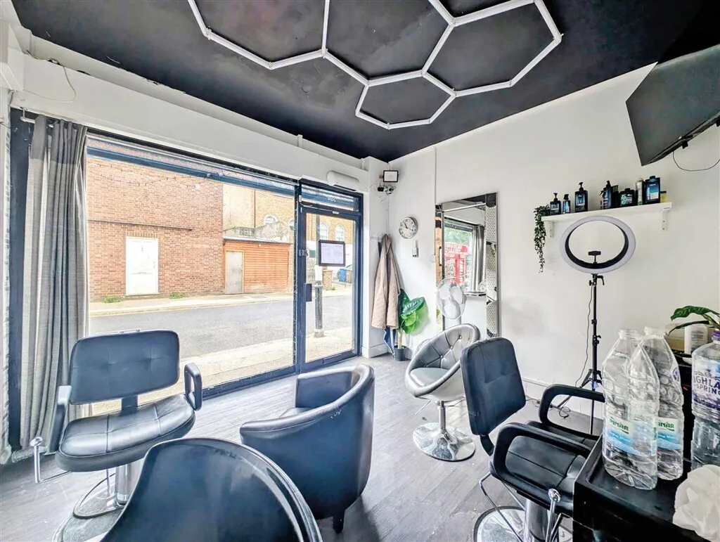 Walworth Road, WALWORTH, photo 8
