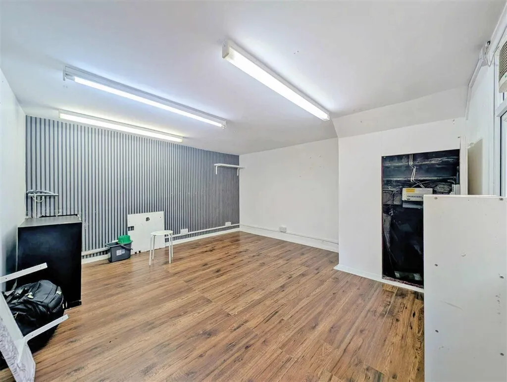Walworth Road, WALWORTH, photo 10