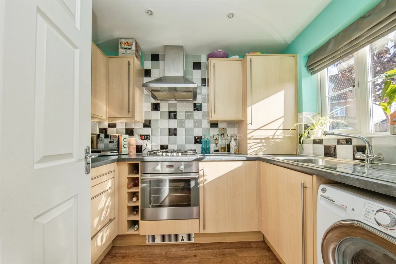 Grantham Avenue, Great Cornard, CO10, photo 4