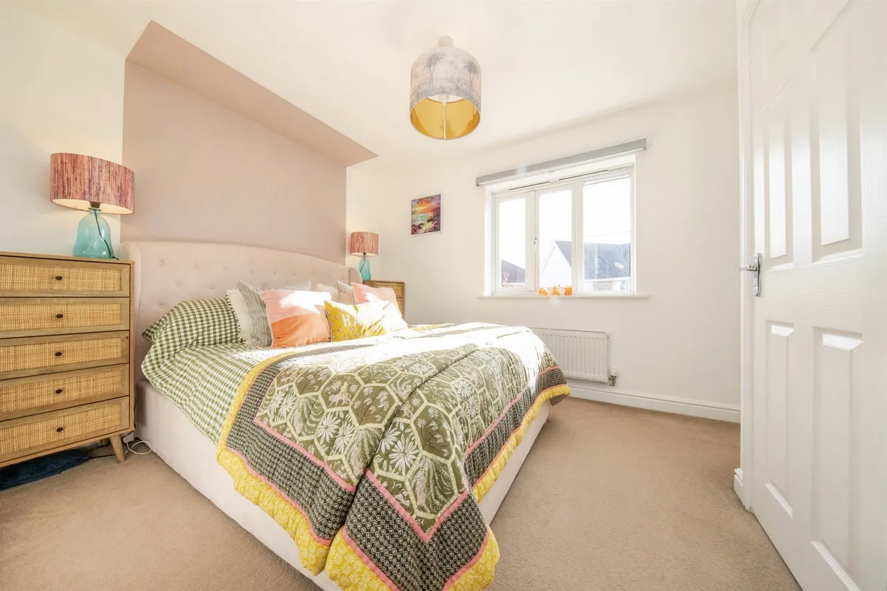 Grantham Avenue, Great Cornard, CO10, photo 6
