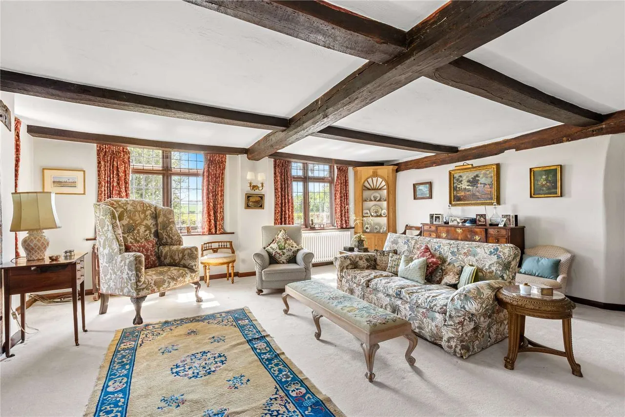 Hillside, Odiham, Hook, Hampshire, RG29 1HX, photo 7