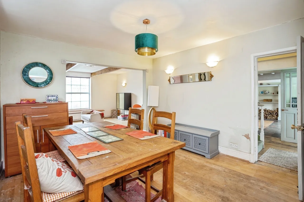 High Street, Bottesford, NG13, photo 9