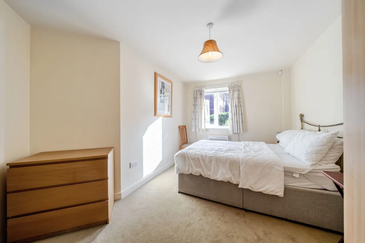 Central Place, Wilmslow, photo 12
