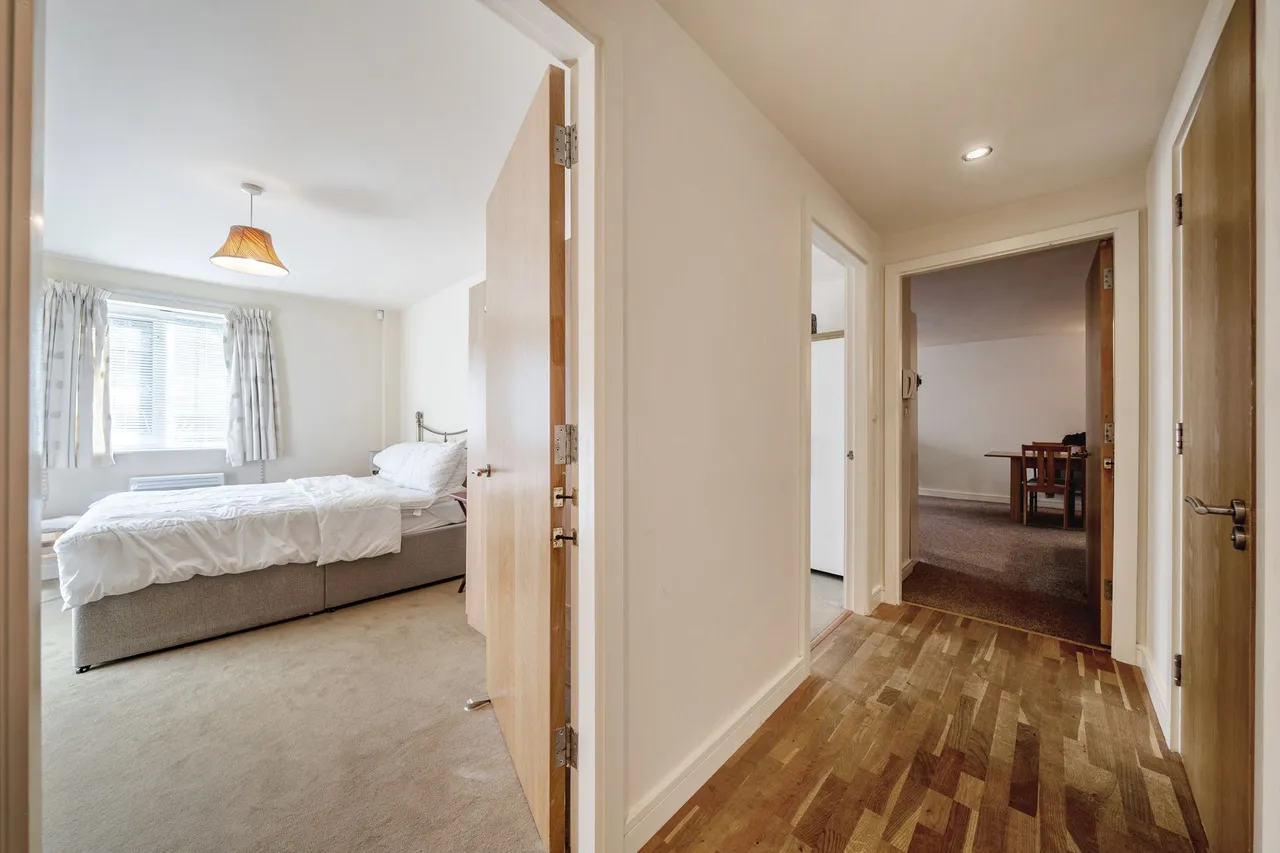Central Place, Wilmslow, photo 16