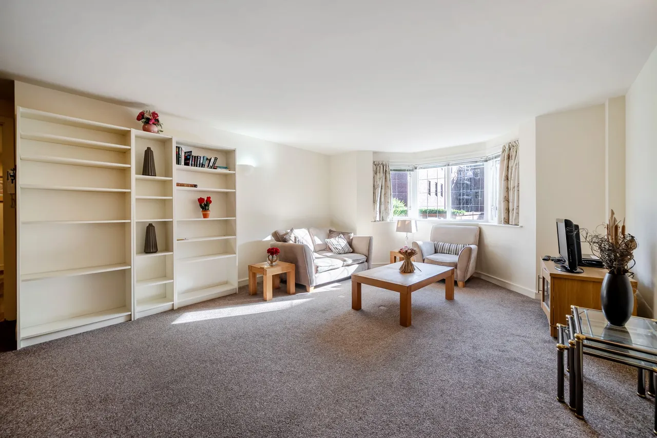 Central Place, Wilmslow, photo 5