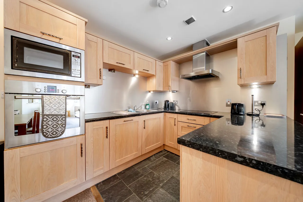 Central Place, Wilmslow, photo 9