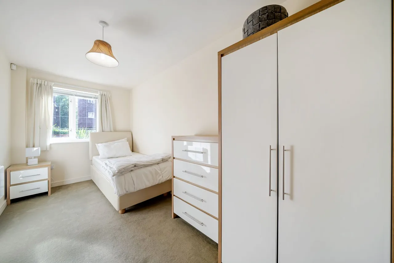 Central Place, Wilmslow, photo 14