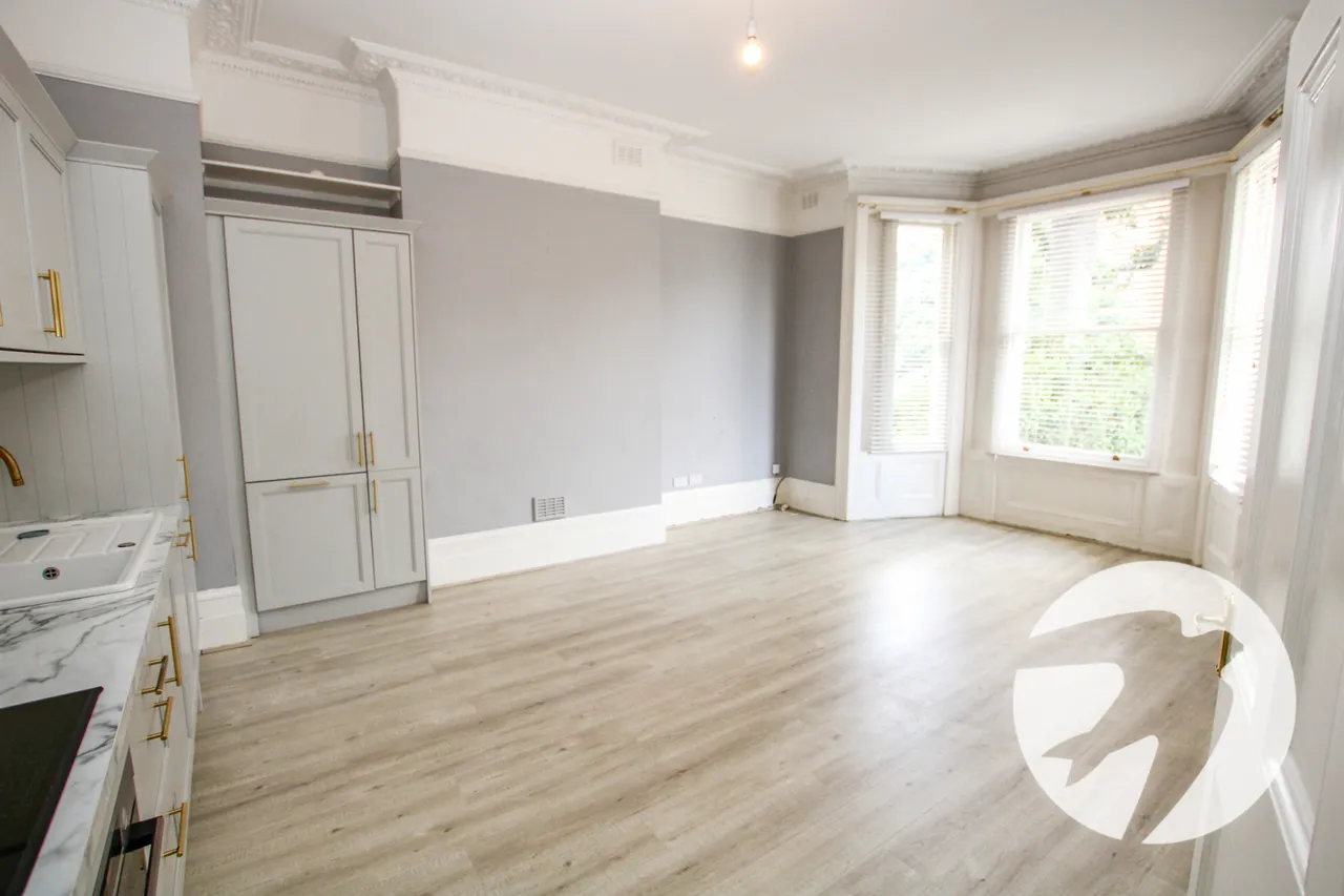 Southend Crescent, London, SE9, photo 10