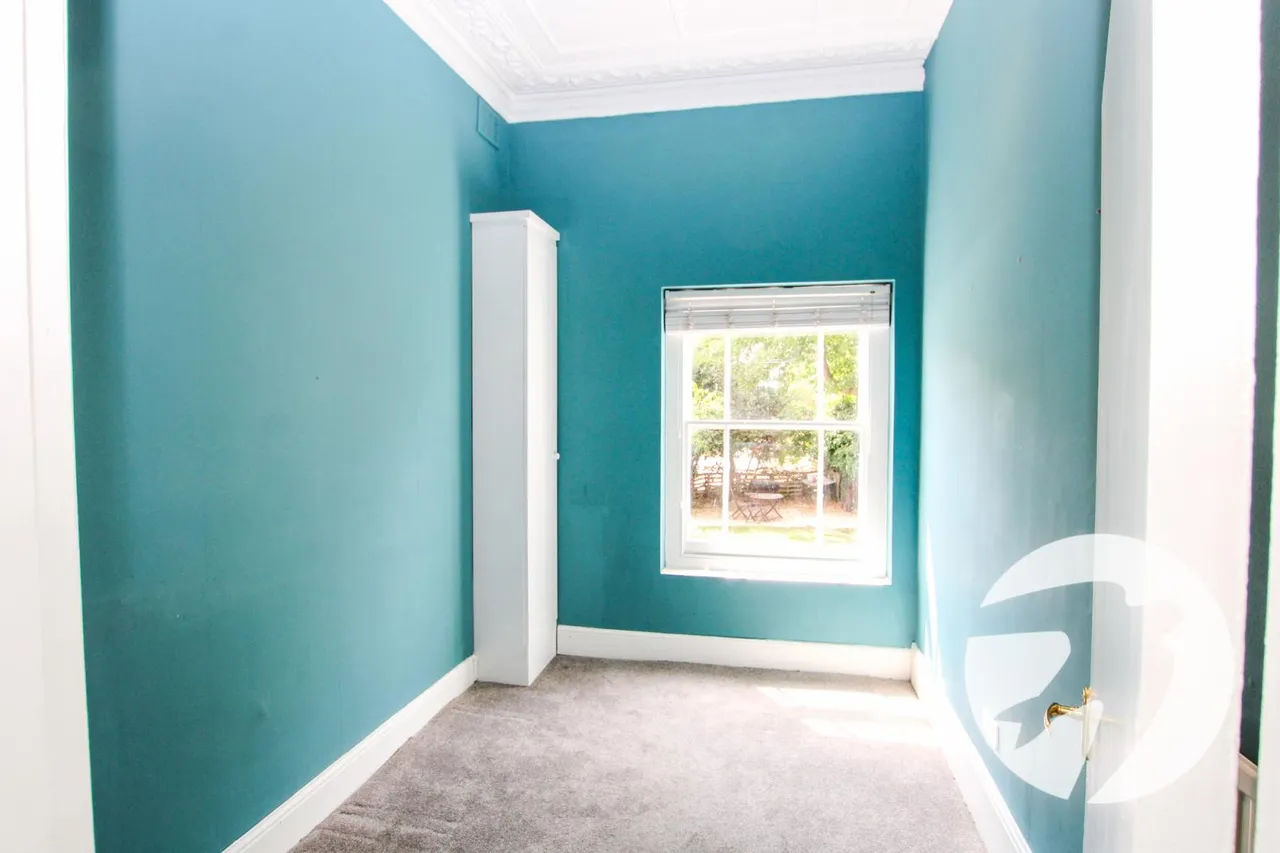 Southend Crescent, London, SE9, photo 9