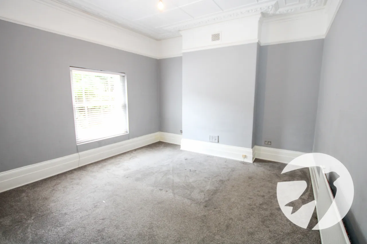 Southend Crescent, London, SE9, photo 6