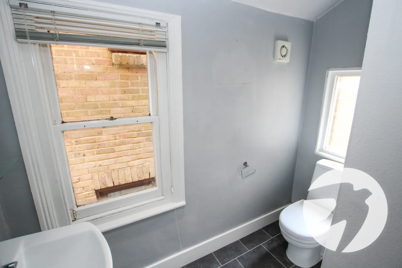 Southend Crescent, London, SE9, photo 7