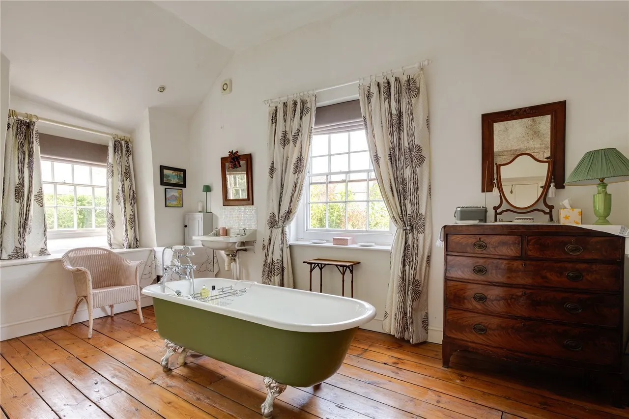 North Street, Milborne Port, DT9, photo 10