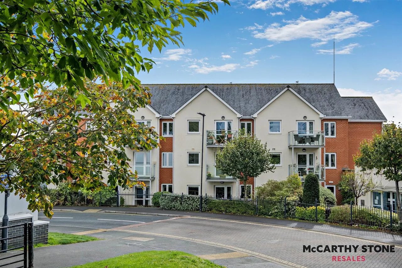 Foxes Road, Newport, PO30, photo 28