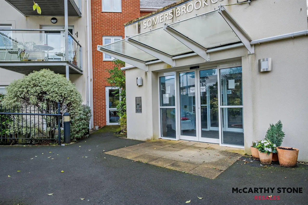 Foxes Road, Newport, PO30, photo 26