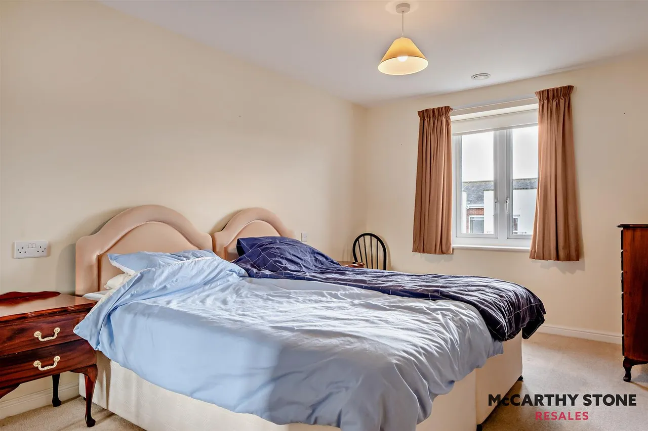 Foxes Road, Newport, PO30, photo 5