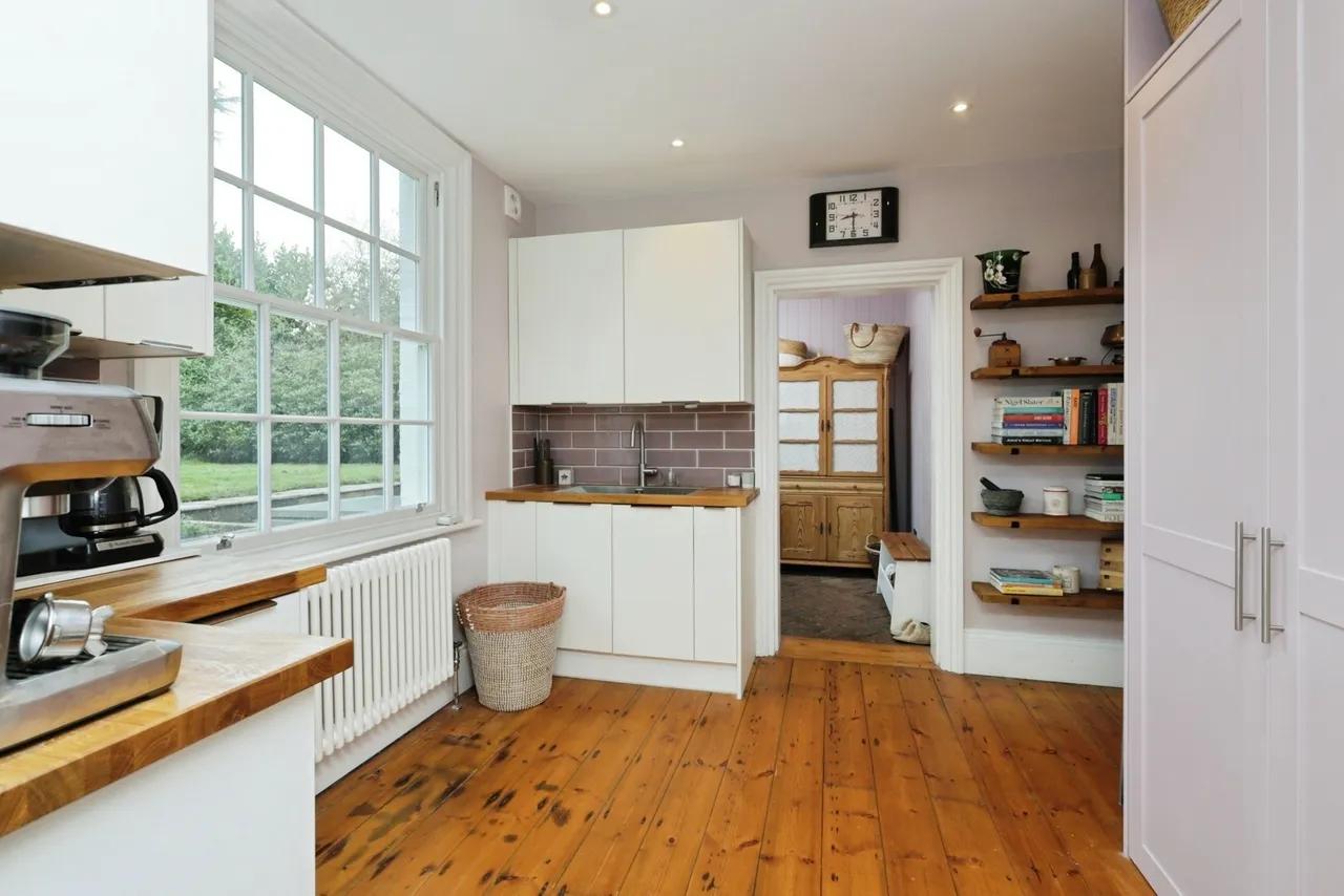 High Street, Nutley, TN22, photo 14