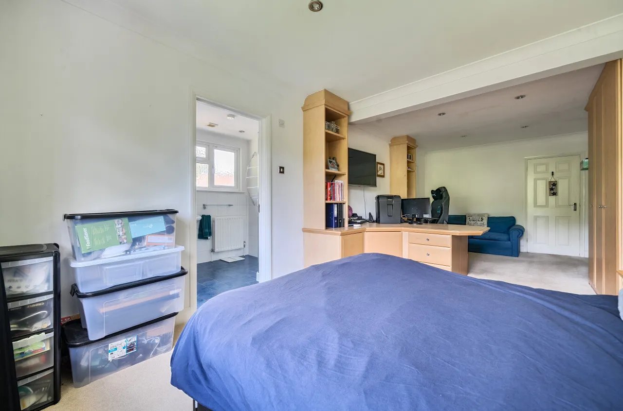Knightsbridge Road, Camberley, Surrey, GU15 3TS, photo 13