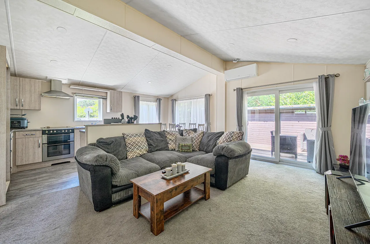 Knightsbridge Road, Camberley, Surrey, GU15 3TS, photo 24