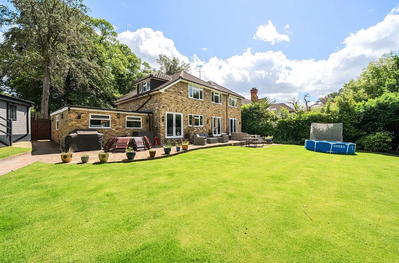 Knightsbridge Road, Camberley, Surrey, GU15 3TS, photo 17