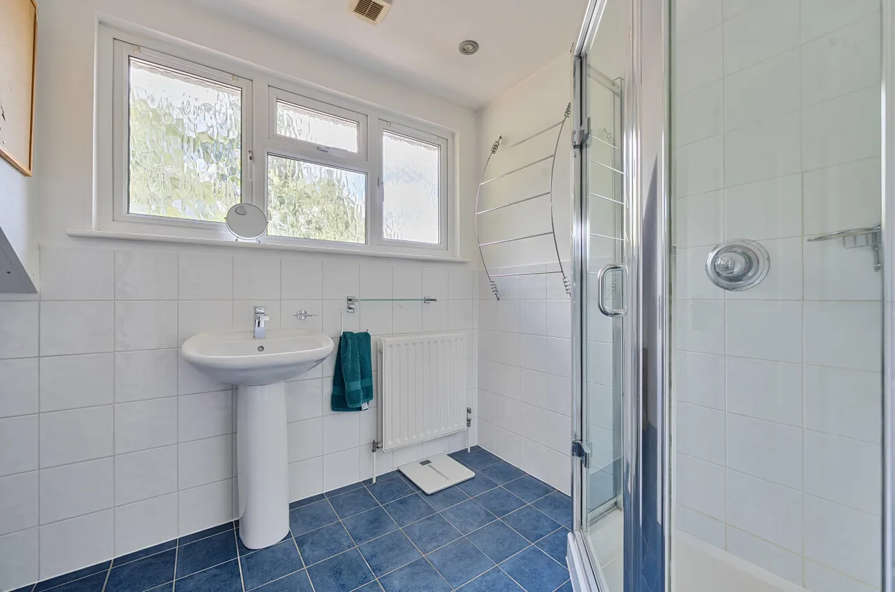 Knightsbridge Road, Camberley, Surrey, GU15 3TS, photo 14