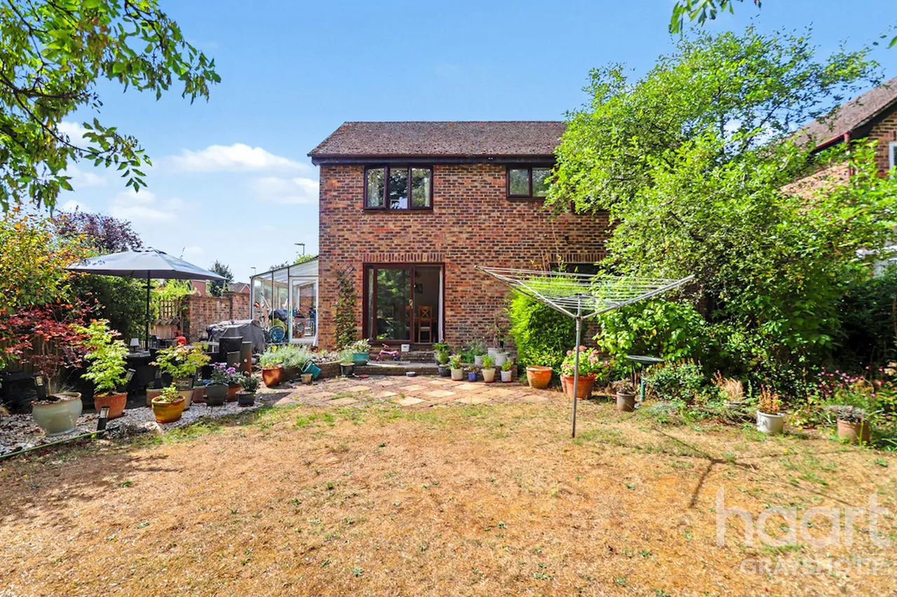 Coltsfoot Road, Lindford, GU35, photo 11