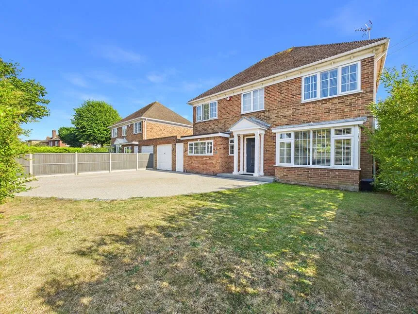 4 bed house for sale — Shorncliffe Road, Folkestone, CT20