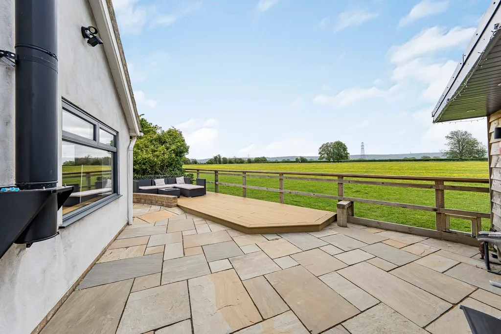 Holliers Close, Sydenham, Chinnor, photo 3