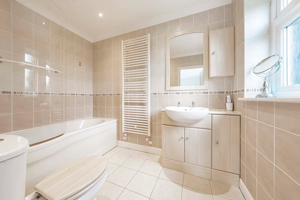 Holliers Close, Sydenham, Chinnor, photo 34