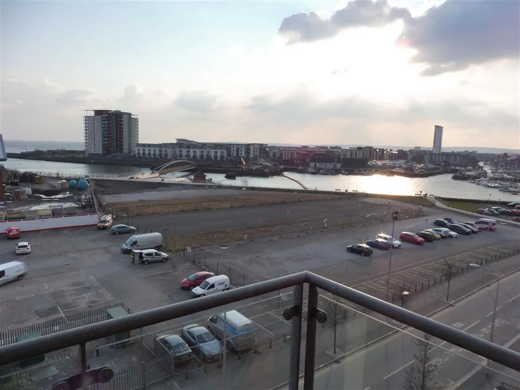 South Quay SWANSEA, SA1, photo 2