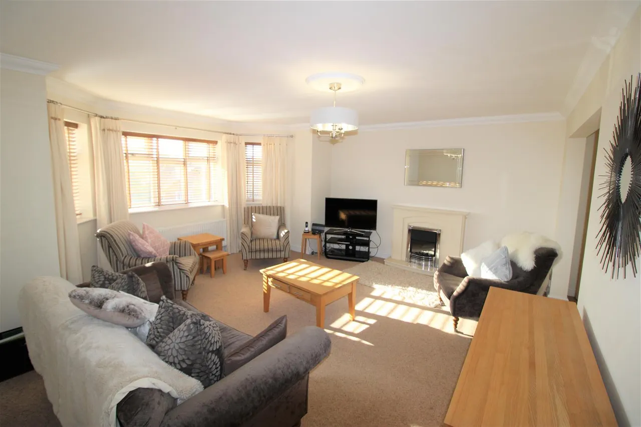 Dowhills Road, Blundellsands, L23, photo 5