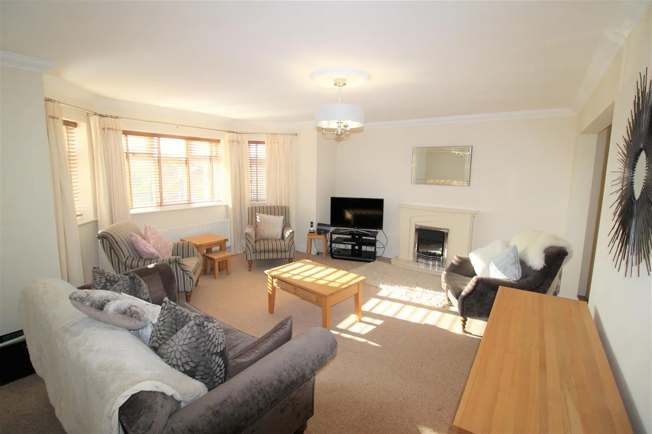 Dowhills Road, Blundellsands, L23, photo 4