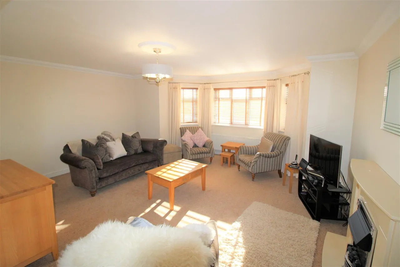 Dowhills Road, Blundellsands, L23, photo 6