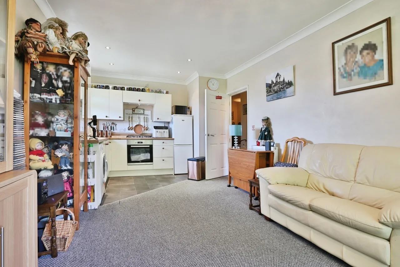 Poole Road, Poole, BH16, photo 3