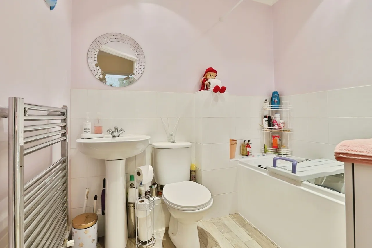 Poole Road, Poole, BH16, photo 8