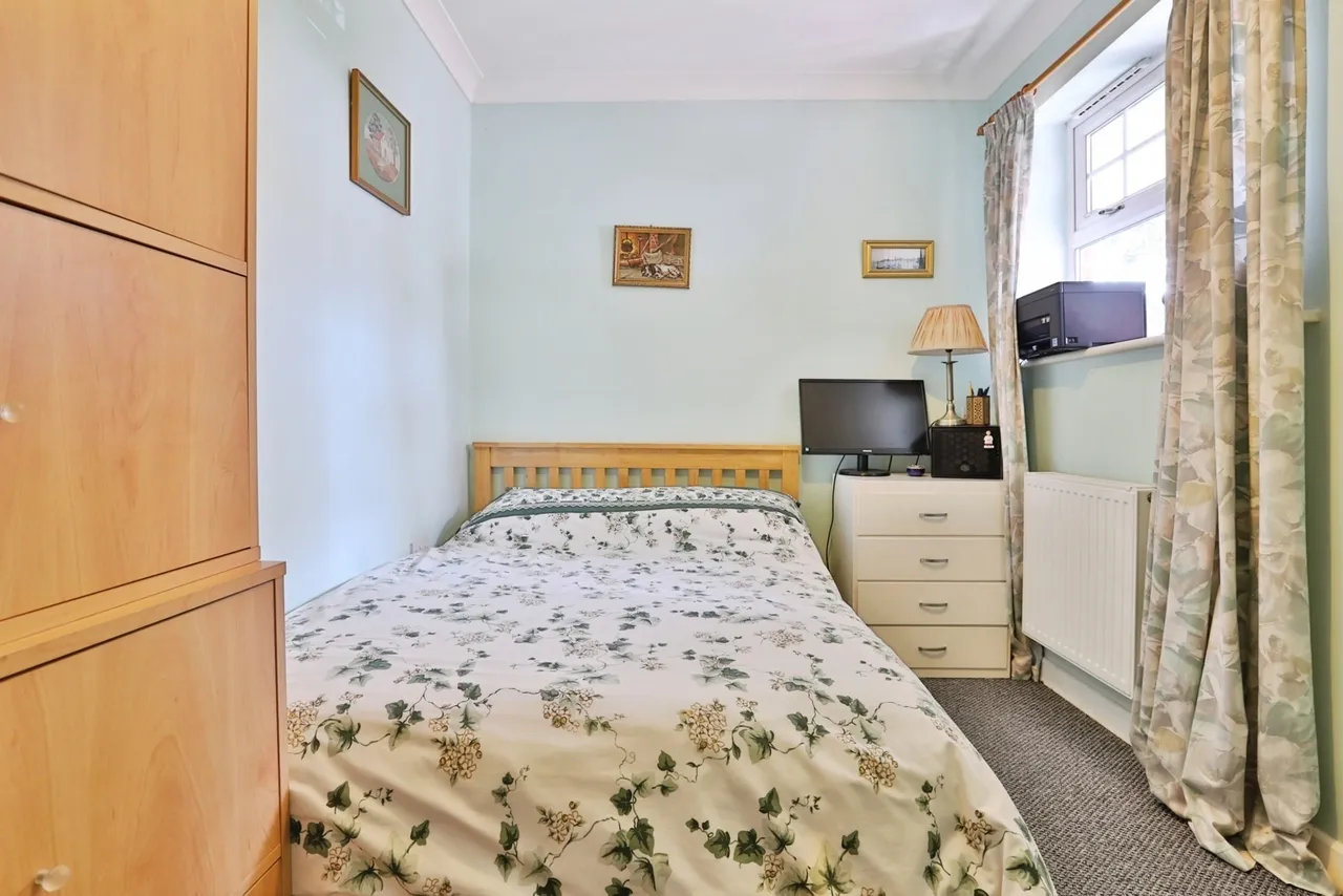Poole Road, Poole, BH16, photo 6